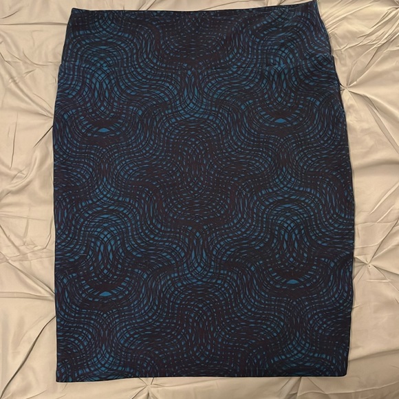 LuLaRoe Skirt - Picture 4 of 7